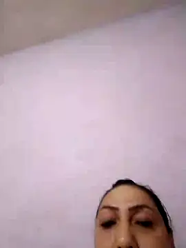 Snapshot of Osha10 chatting on December 2024 10:16:01 PM Osha10 online show from December 2024 10:16:01 PM