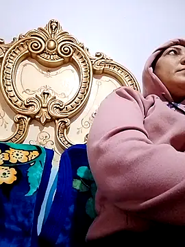 Snapshot of Osha10 chatting on December 2024 03:43:02 PM Osha10 online show from December 2024 03:43:02 PM