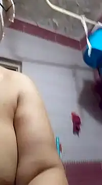 Snapshot of Osha10 chatting on December 2024 05:04:02 PM Osha10 online show from December 2024 05:04:02 PM