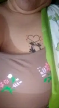 Snapshot of Osha10 chatting on December 2024 01:15:02 AM Osha10 online show from December 2024 01:15:02 AM