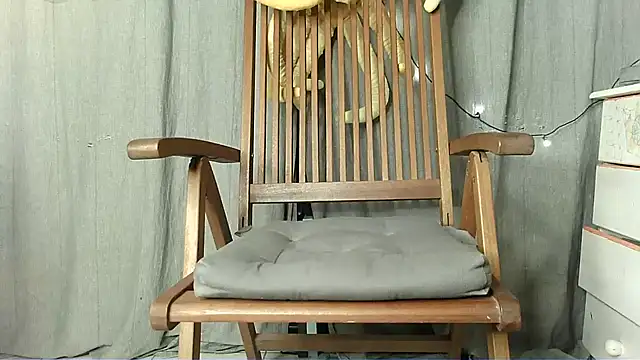 Snapshot of Skinnyshiny_boy chatting on January 2025 05:08:01 AM Skinnyshiny boy online show from January 2025 05:08:01 AM