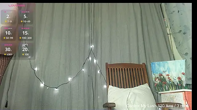 Snapshot of Skinnyshiny_boy chatting on March 2025 06:51:01 AM Skinnyshiny boy online show from March 2025 06:51:01 AM