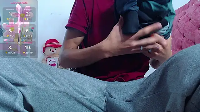 Snapshot of BIG_cockpether chatting on January 2025 03:52:01 AM BIG cockpether online show from January 2025 03:52:01 AM