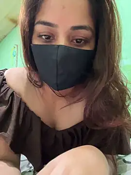 Snapshot of Black_Glow chatting on December 2024 12:49:01 PM Black Glow online show from December 2024 12:49:01 PM