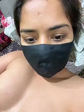 Snapshot of Black_Glow chatting on December 2024 10:32:02 AM Black Glow online show from December 2024 10:32:02 AM