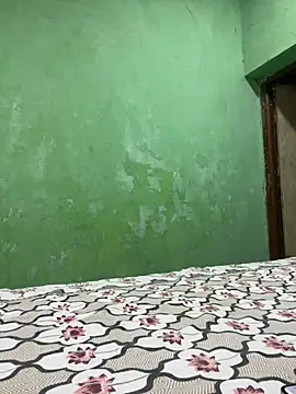 Snapshot of Black_Glow chatting on December 2024 02:47:02 PM Black Glow online show from December 2024 02:47:02 PM