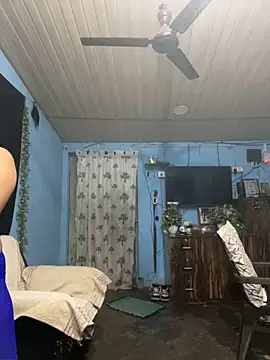 Snapshot of Black_Glow chatting on January 2025 02:15:01 PM Black Glow online show from January 2025 02:15:01 PM