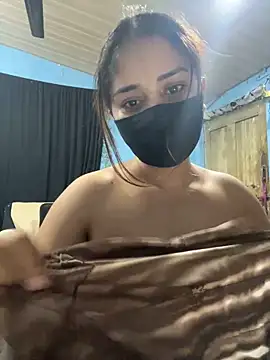 Snapshot of Black_Glow chatting on January 2025 01:38:02 PM Black Glow online show from January 2025 01:38:02 PM