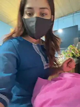 Snapshot of Black_Glow chatting on February 2025 04:25:02 AM Black Glow online show from February 2025 04:25:02 AM