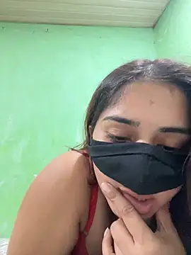 Snapshot of Black_Glow chatting on March 2025 02:10:02 PM Black Glow online show from March 2025 02:10:02 PM