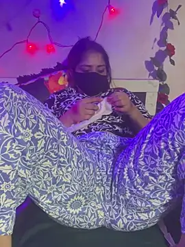 Snapshot of Black_Glow chatting on September 2025 05:45:02 PM Black Glow online show from September 2025 05:45:02 PM