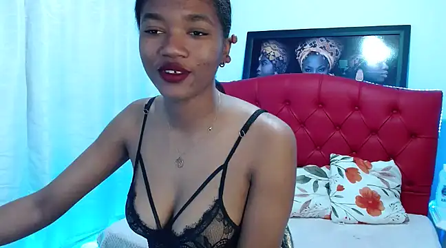 Snapshot of MISSANDRE4 chatting on December 2024 02:10:01 PM MISSANDRE4 online show from December 2024 02:10:01 PM