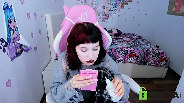 ElizaNik  online show from January 2025 10:41:01 PM