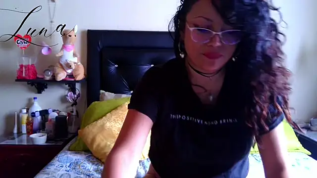 Snapshot of Lunavega1 chatting on June 2026 04:07:02 PM Lunavega1 online show from June 2026 04:07:02 PM