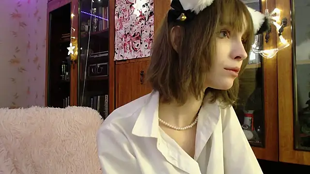 cloudgirrl online show from January 2025 11:58:02 PM