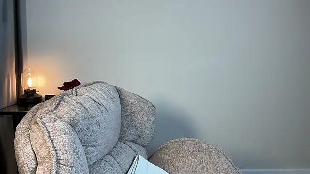 Snapshot of Julia_RL chatting on March 2025 09:37:02 PM Julia RL online show from March 2025 09:37:02 PM