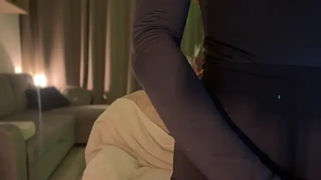 Snapshot of Julia_RL chatting on February 2026 09:52:01 PM Julia RL online show from February 2026 09:52:01 PM