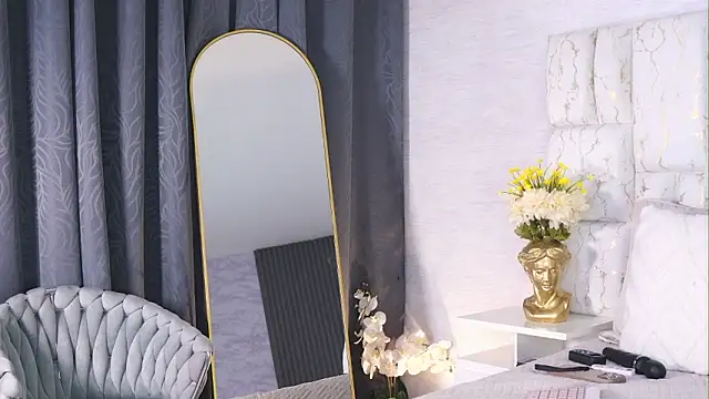 Snapshot of rosse_lennon chatting on March 2026 01:33:02 AM rosse lennon online show from March 2026 01:33:02 AM