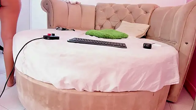 khloeblake online show from January 2025 07:20:02 AM