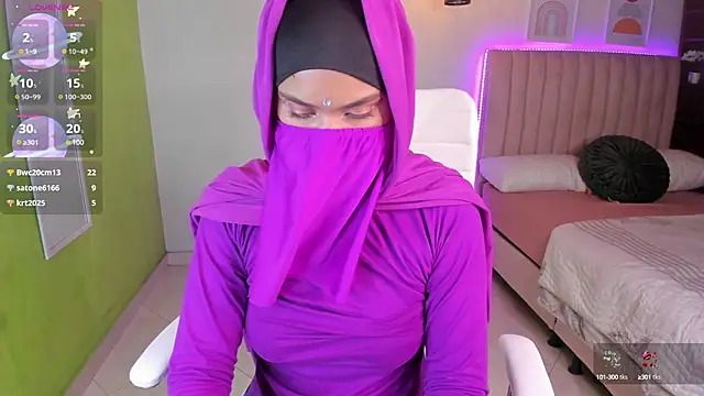 Snapshot of saray_halam chatting on March 2025 09:29:02 PM saray halam online show from March 2025 09:29:02 PM