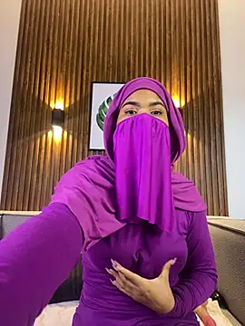 Snapshot of saray_halam chatting on March 2025 09:27:01 PM saray halam online show from March 2025 09:27:01 PM