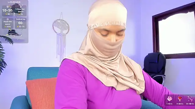 Snapshot of saray_halam chatting on September 2025 06:07:01 PM saray halam online show from September 2025 06:07:01 PM