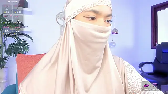 Snapshot of saray_halam chatting on September 2025 06:10:02 PM saray halam online show from September 2025 06:10:02 PM