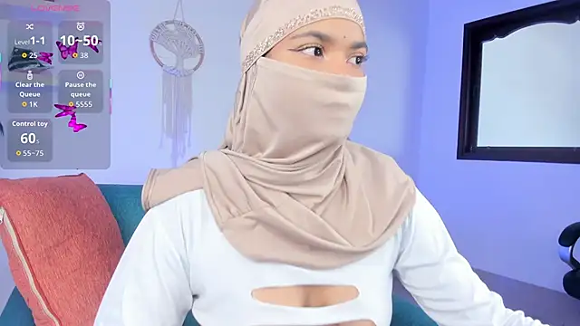 Snapshot of saray_halam chatting on October 2025 06:15:02 PM saray halam online show from October 2025 06:15:02 PM