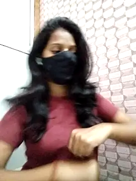 Snapshot of Shivani_Tivari chatting on February 2025 07:11:01 PM Shivani Tivari online show from February 2025 07:11:01 PM