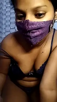 Snapshot of Shivani_Tivari chatting on February 2025 06:09:02 PM Shivani Tivari online show from February 2025 06:09:02 PM