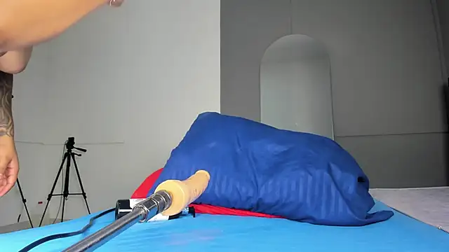 ariana nix online show from January 2026 07:23:01 PM