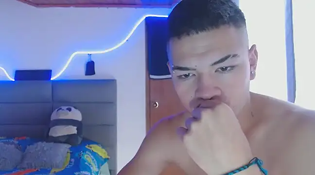 MarceloMilk online show from February 2025 02:54:02 PM