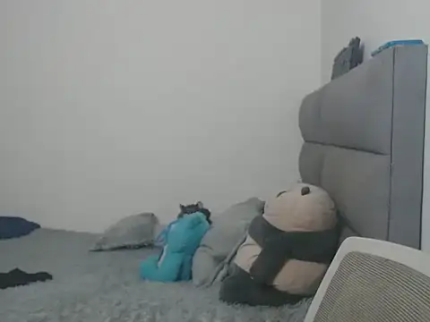 MarceloMilk online show from September 2025 09:32:02 AM