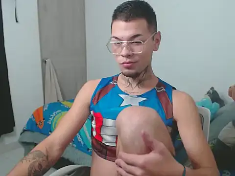 MarceloMilk online show from September 2025 09:43:02 AM