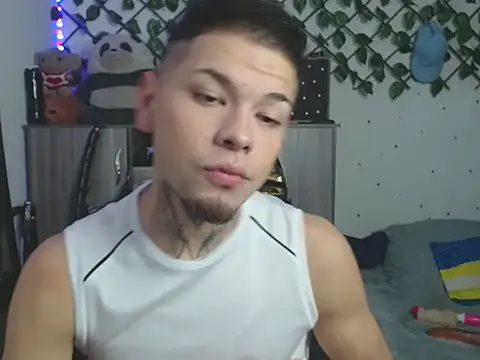 MarceloMilk online show from November 2025 03:39:02 AM