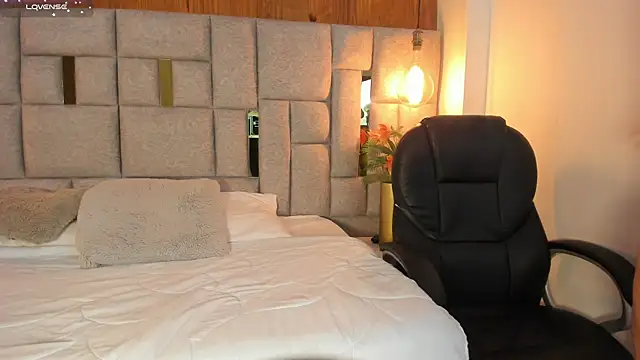 Saori newman online show from March 2025 12:01:02 PM