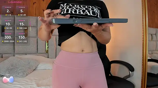 Saori newman online show from September 2025 12:54:02 PM