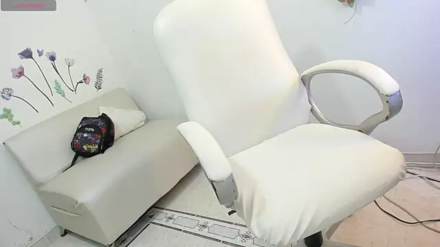 ariana crazzy online show from December 2024 06:09:02 PM