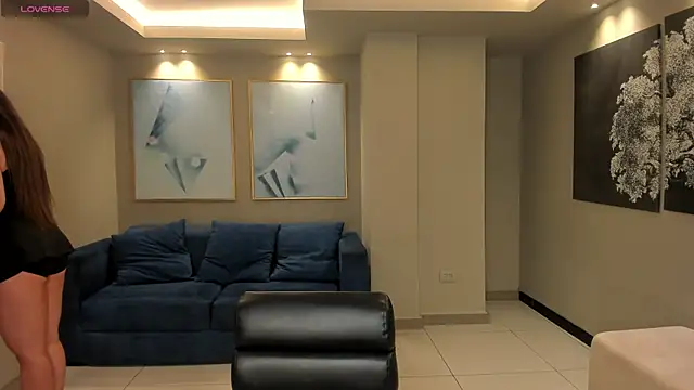 AlinaKravitz online show from March 2026 07:17:01 PM