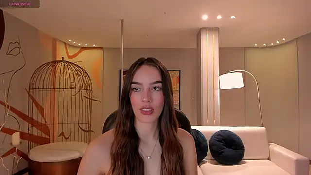 KaiaFerreira online show from February 2025 12:00:01 PM