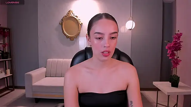 KaiaFerreira online show from February 2025 12:04:02 PM