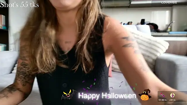 Emmy petit online show from October 2025 03:36:01 PM