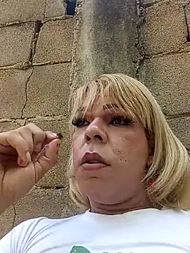 blondebitchlitle online show from February 2026 06:03:01 PM