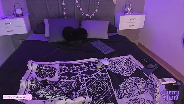  cherrysnow online show from September 2025 04:17:01 AM