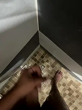 mylovetr1 online show from October 2025 09:05:02 PM