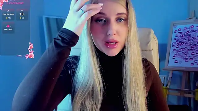 Evacadooo online show from March 2025 02:20:02 AM