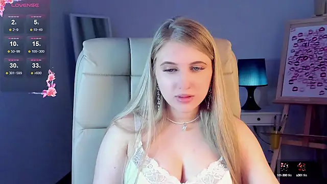 Evacadooo online show from March 2025 05:52:02 AM