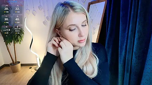 Evacadooo online show from February 2026 03:16:02 AM