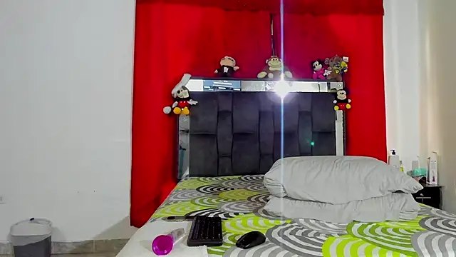 chloe vasquez710 online show from January 2025 07:35:01 PM