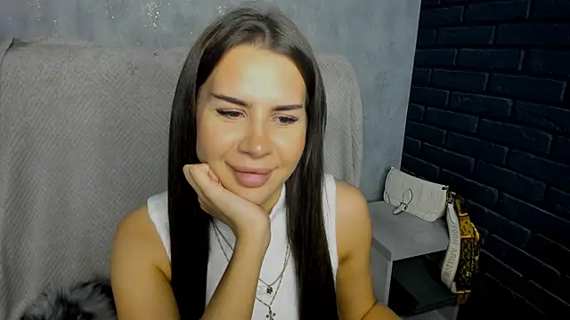 Snapshot of SuraMune chatting on April 2026 02:57:01 PM SuraMune online show from April 2026 02:57:01 PM